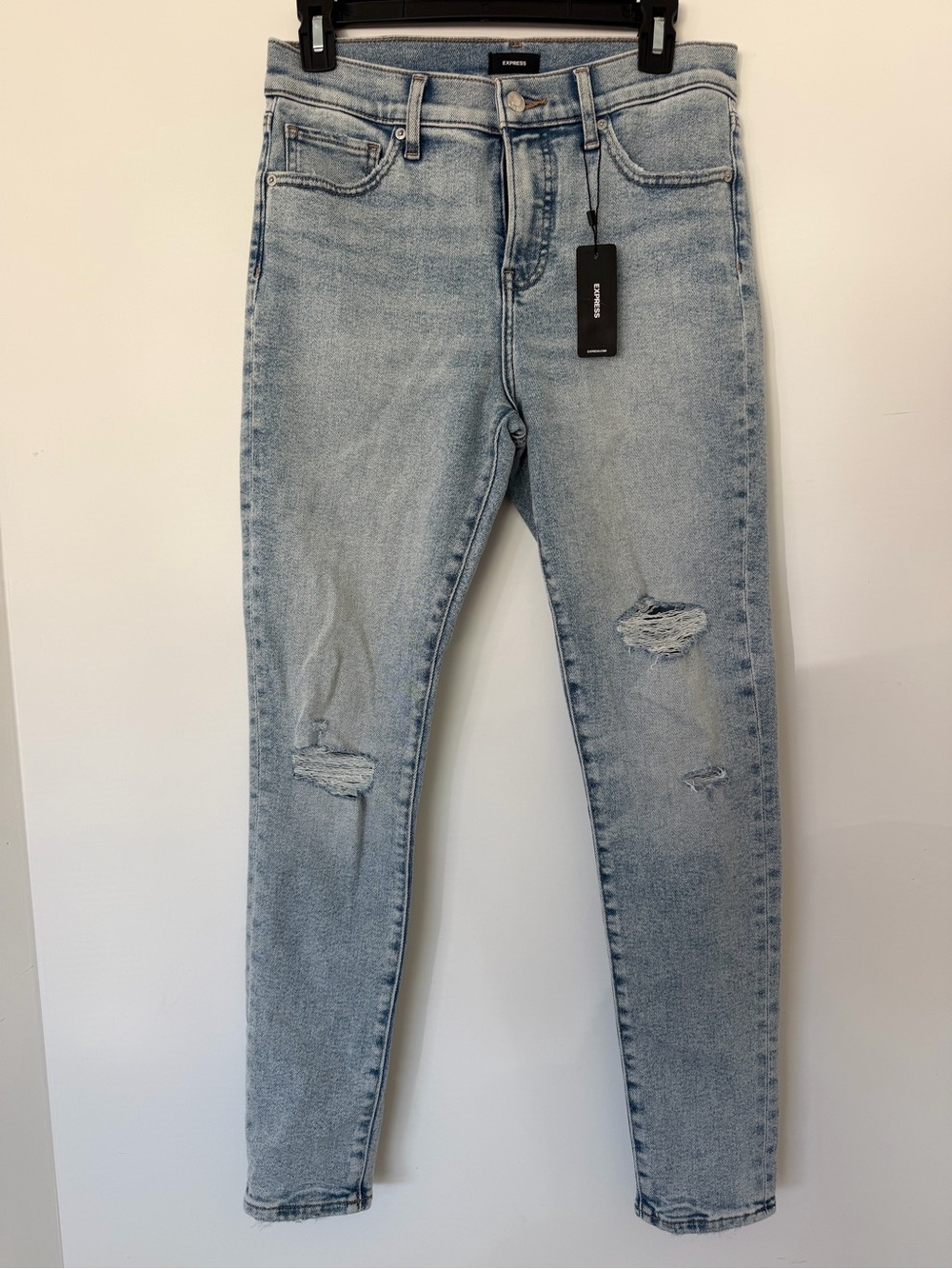 Express Women’s  8R Light Wash Distressed Skinny Jeans Hyper Sculpt Stretch NWT